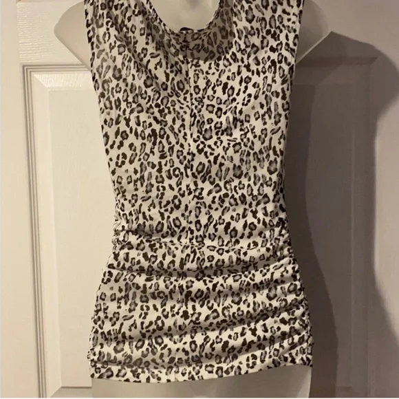 Bundle of tops - Picture 7 of 9